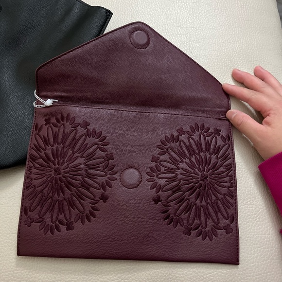 Desigual Women’s Large Reversible Tote Bag with an Inner Bag and a Charm - Picture 8 of 16